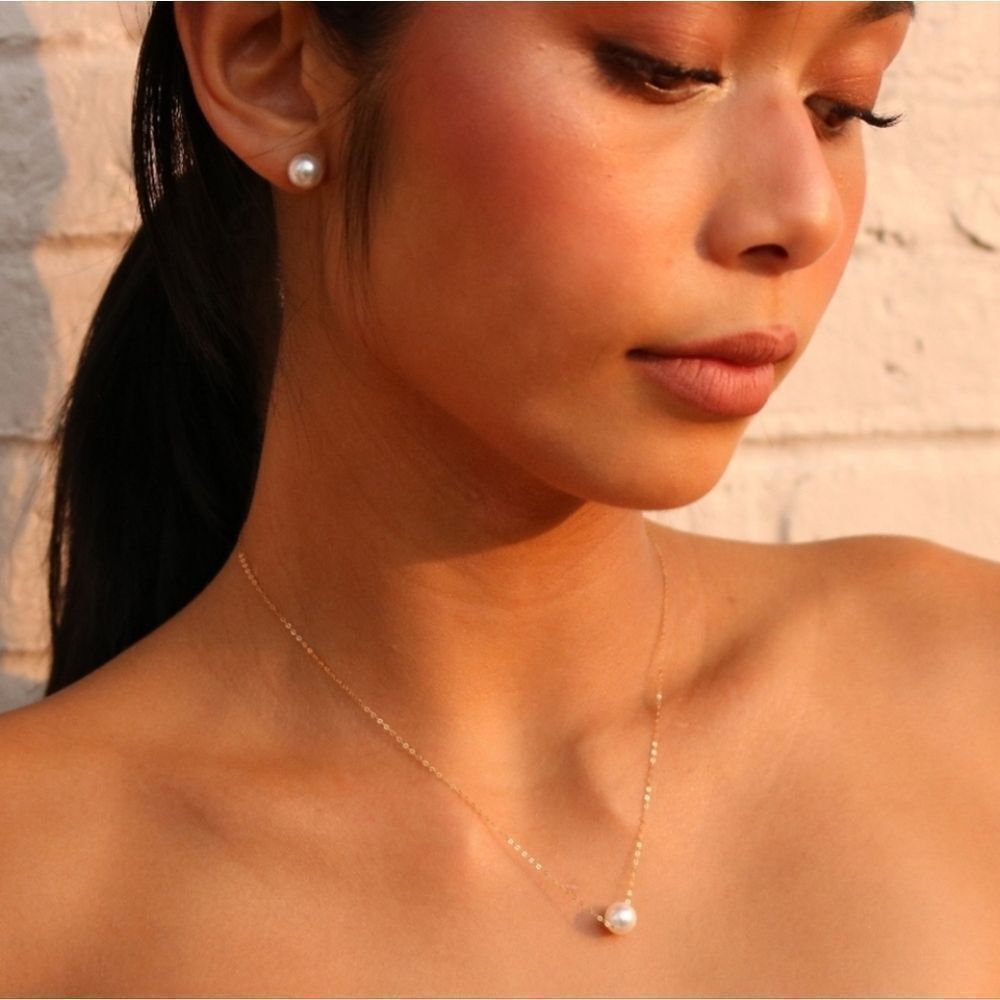 14k White South Sea Pearl Stud Earrings